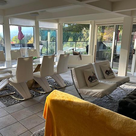 Grouse Cheerful Large Private Bedroom, Bath, Shared Deck, Pool, Hot Tub 北温哥华 外观 照片