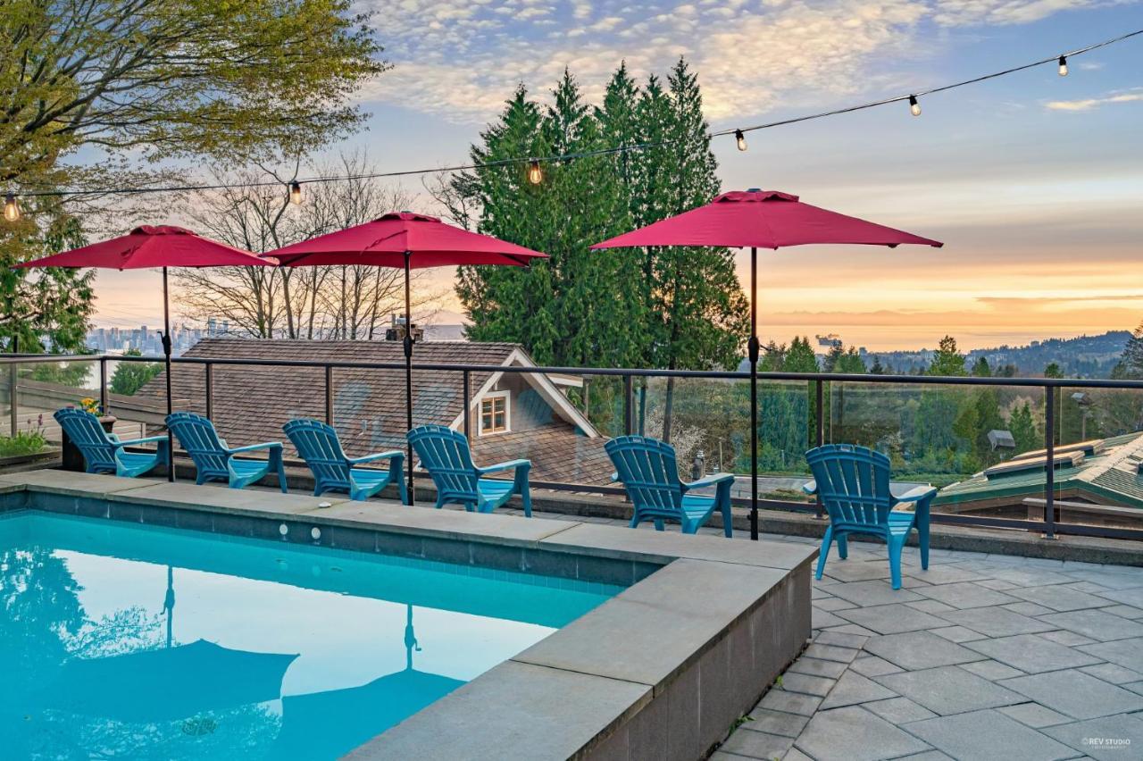 Grouse Cheerful Large Private Bedroom, Bath, Shared Deck, Pool, Hot Tub 北温哥华 外观 照片