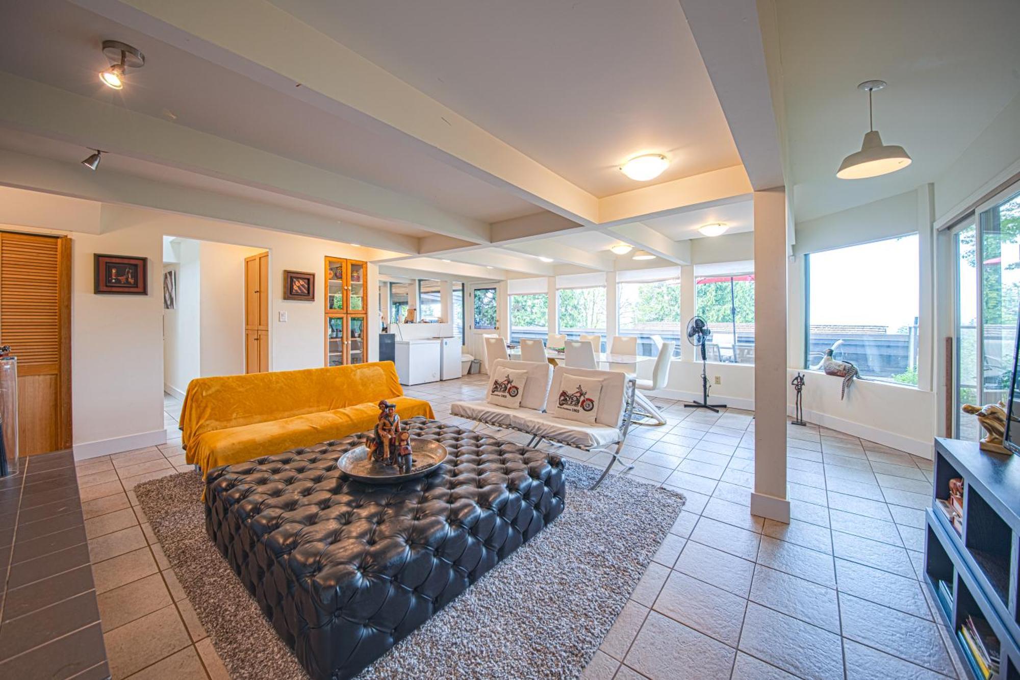 Grouse Cheerful Large Private Bedroom, Bath, Shared Deck, Pool, Hot Tub 北温哥华 外观 照片